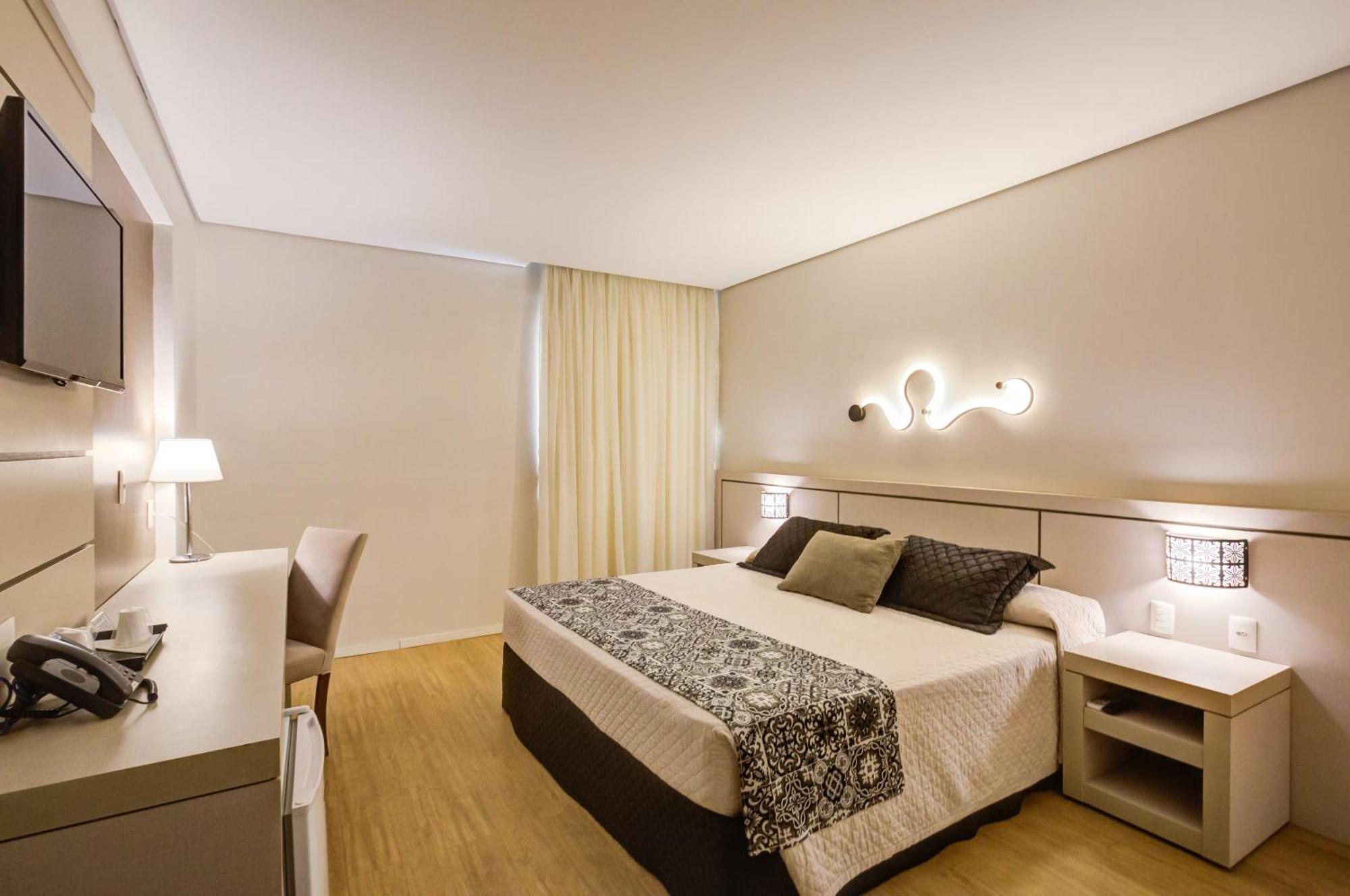 Viale Tower Hotel Фос-ду-Игуасу Экстерьер фото